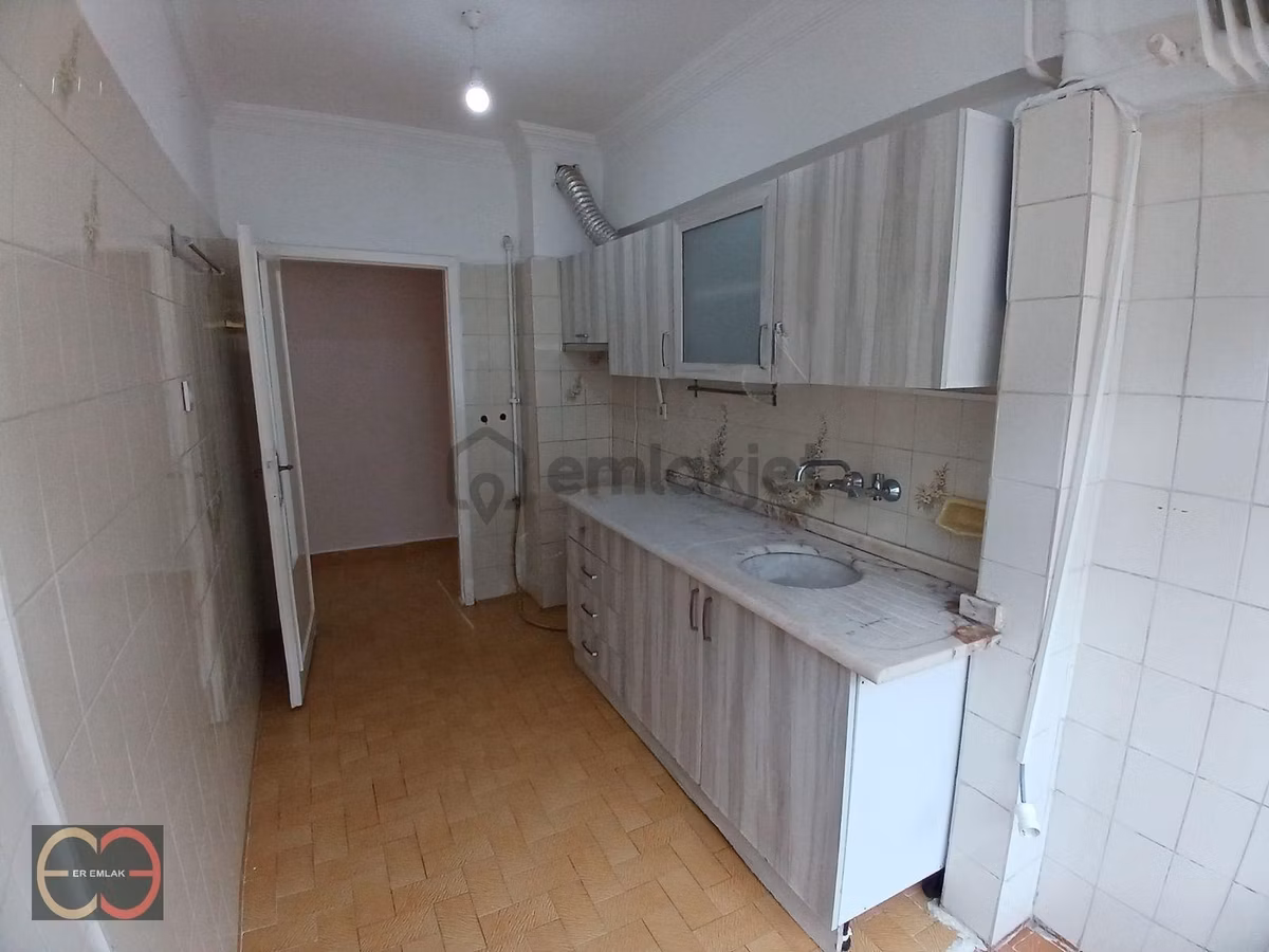Emek ' Te Metro Yakını Otoparklı 3+1 Daire - 9