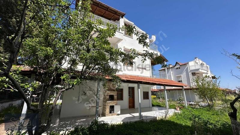 Ayvalık Altınova Satılık 4+1 Villa Manaskent Sitesi - 35