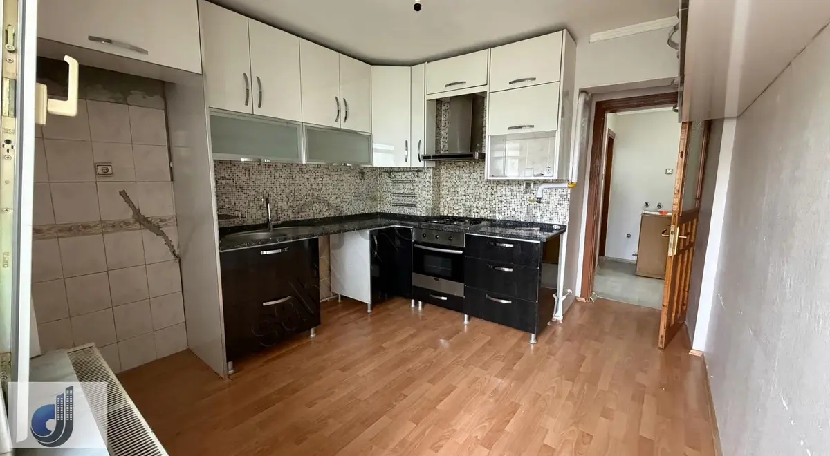 Nakliyeciler Okulu Civarı Kiralık Daire - 11