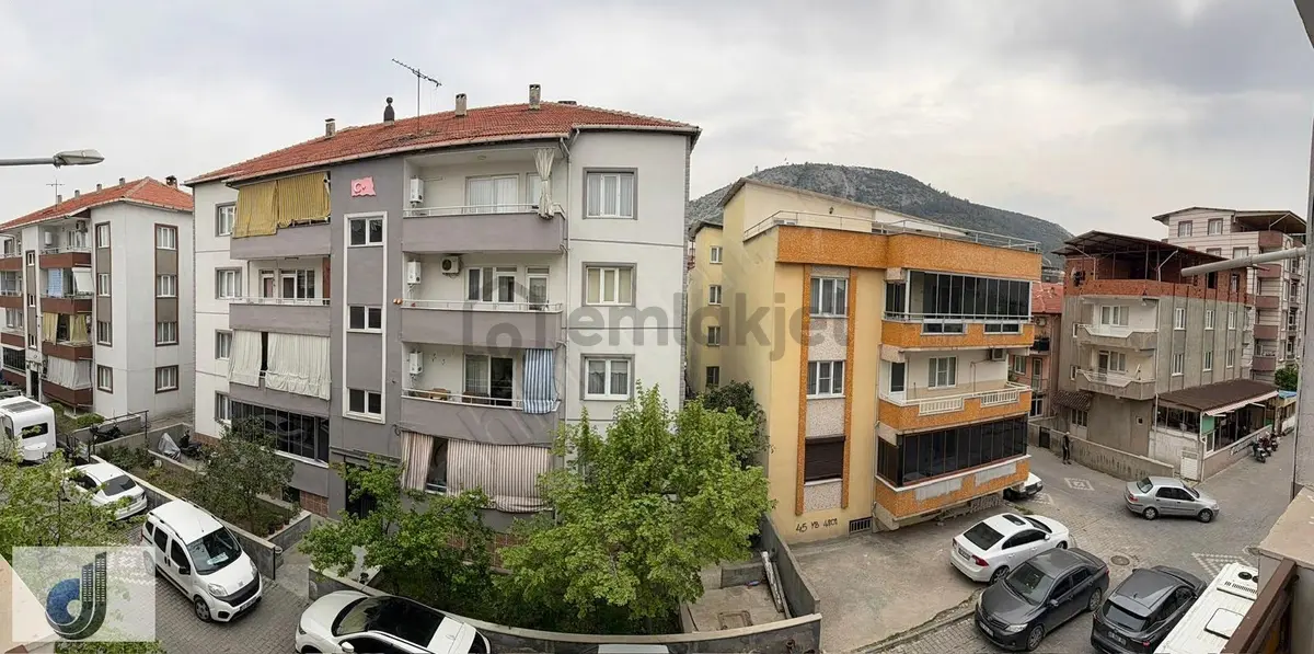 Nakliyeciler Okulu Civarı Kiralık Daire - 8