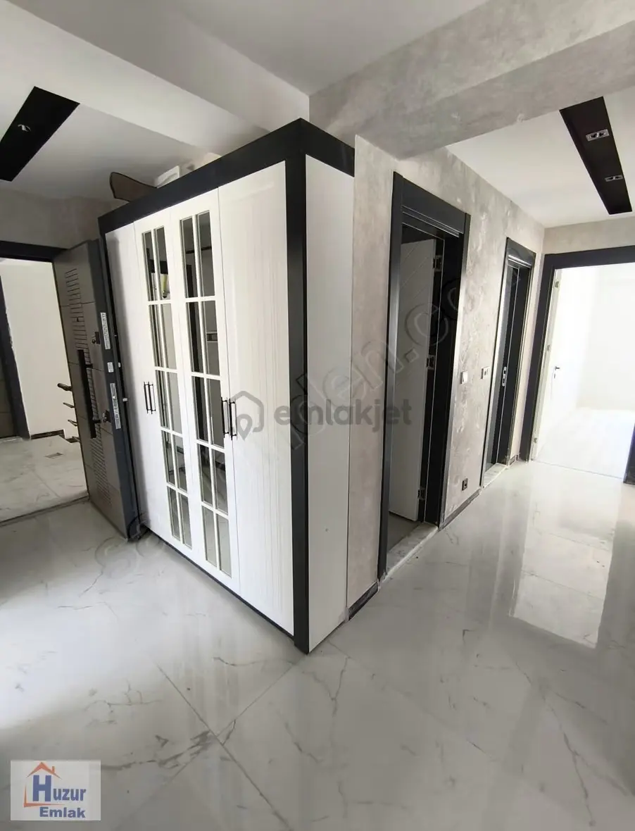Kanlıca Mah.3+1 Lüks Satılık Daire - 13