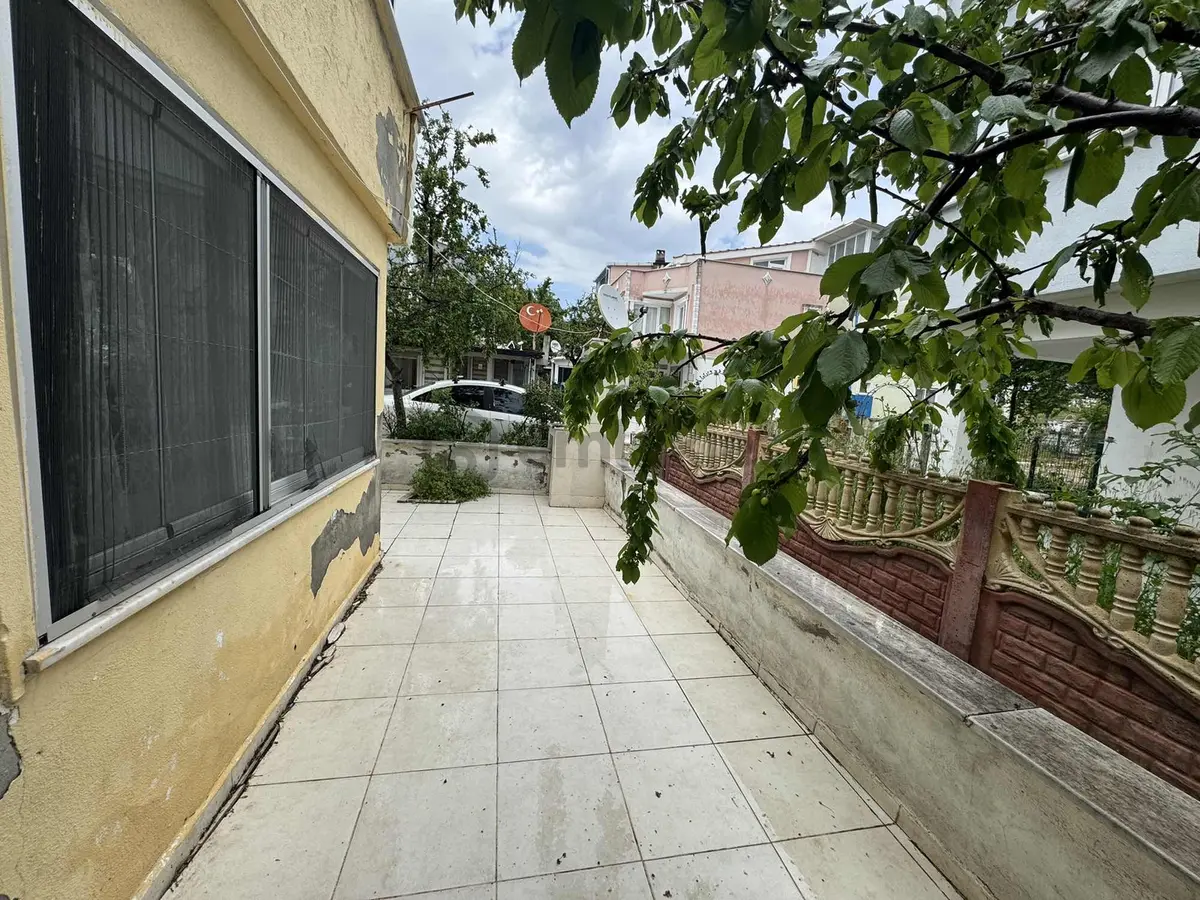Gümüş Emlak'tan Eşyalı Satılık 1+1 Daire - 20