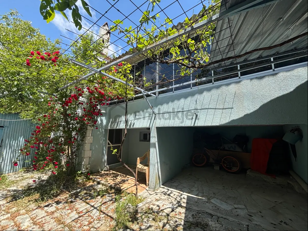 Bergamada Dublex Daire Takaslı Köy Evi - 34
