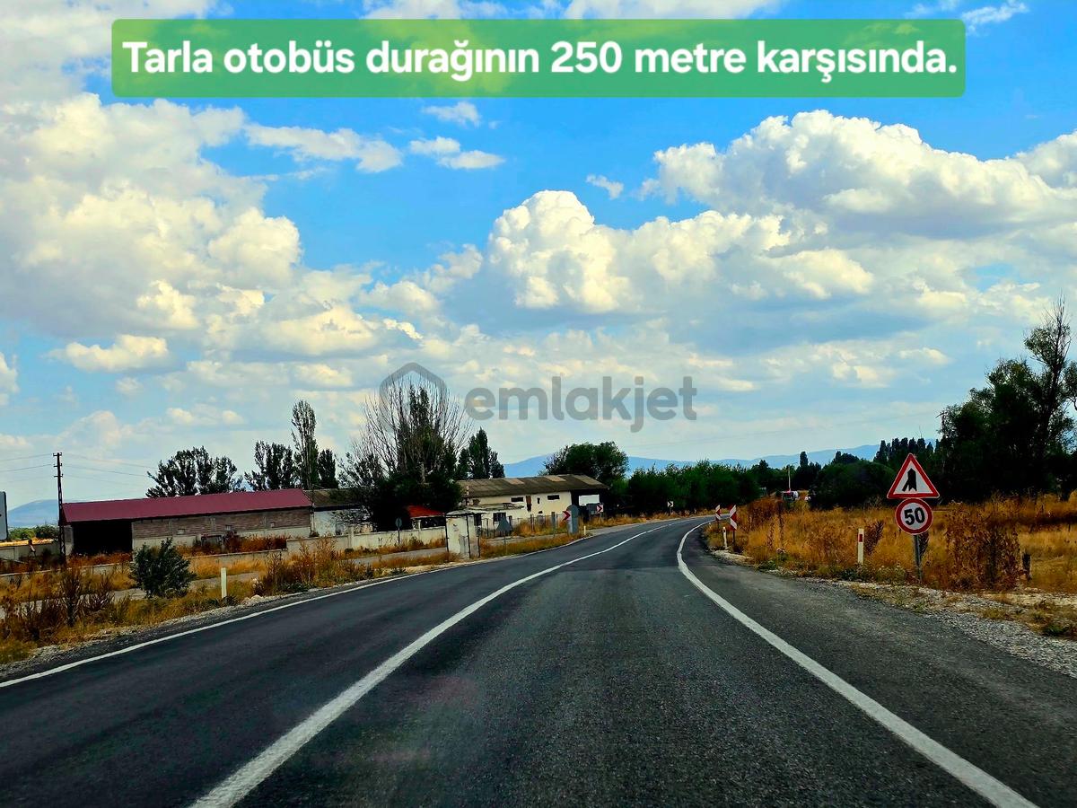 Kütahya Emet Örencik'te Köy Otoyol Elk Su Çay Yanı 1463 M² Bakımlı Tarla. Açıklamada - 18
