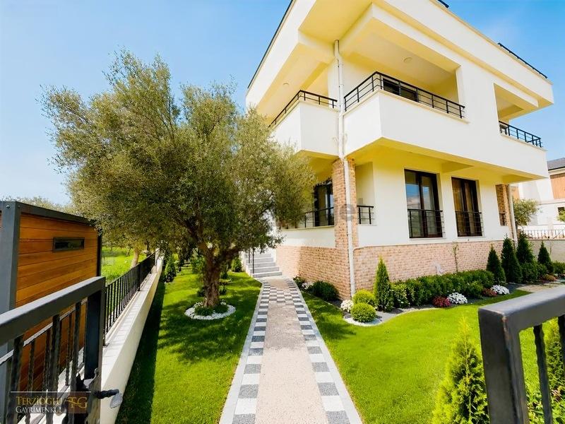 Terzioğlu'ndan Gürede Geniş Bahçeli 4+1 Villa - 2
