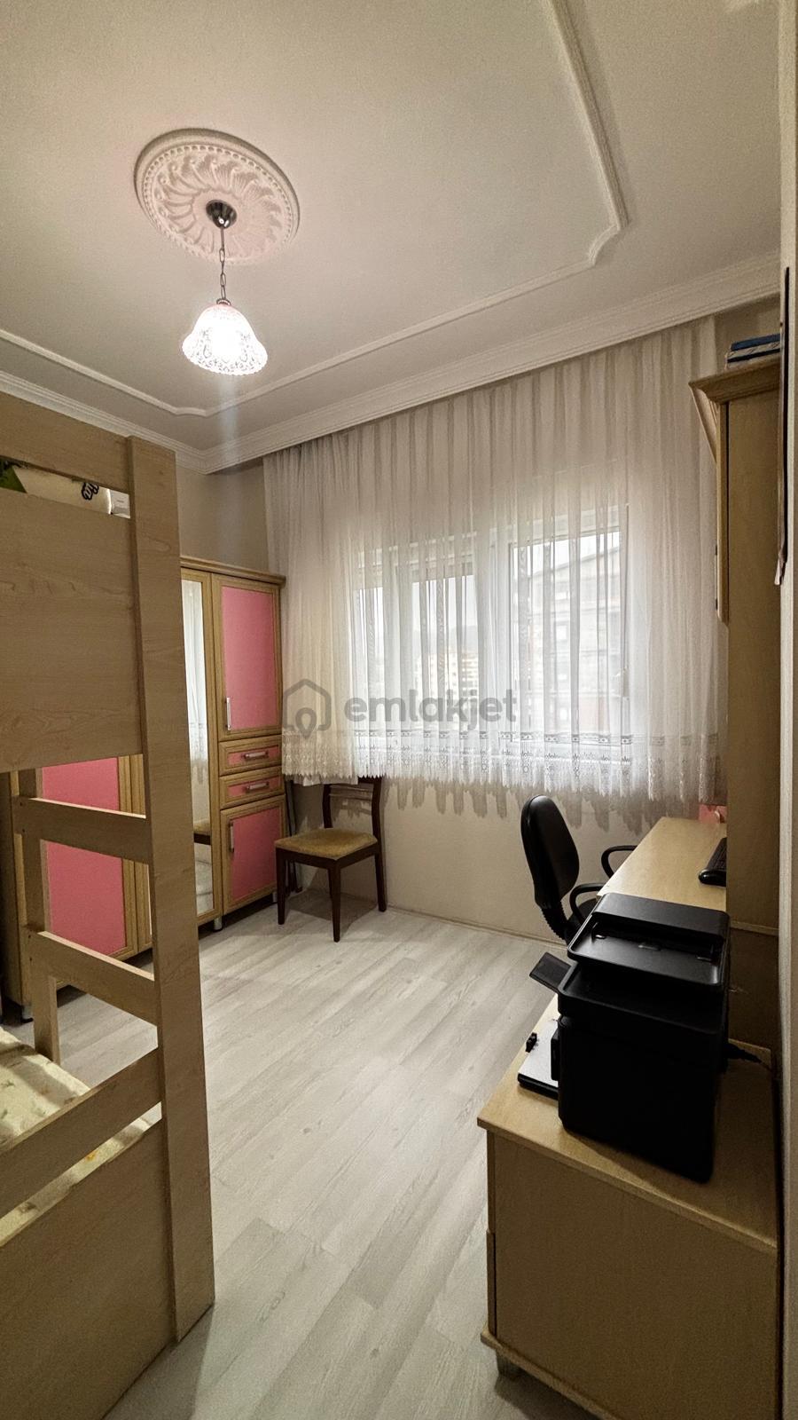 Deniz Yolunda Cadde Üzeri 3+1 Daire - 12