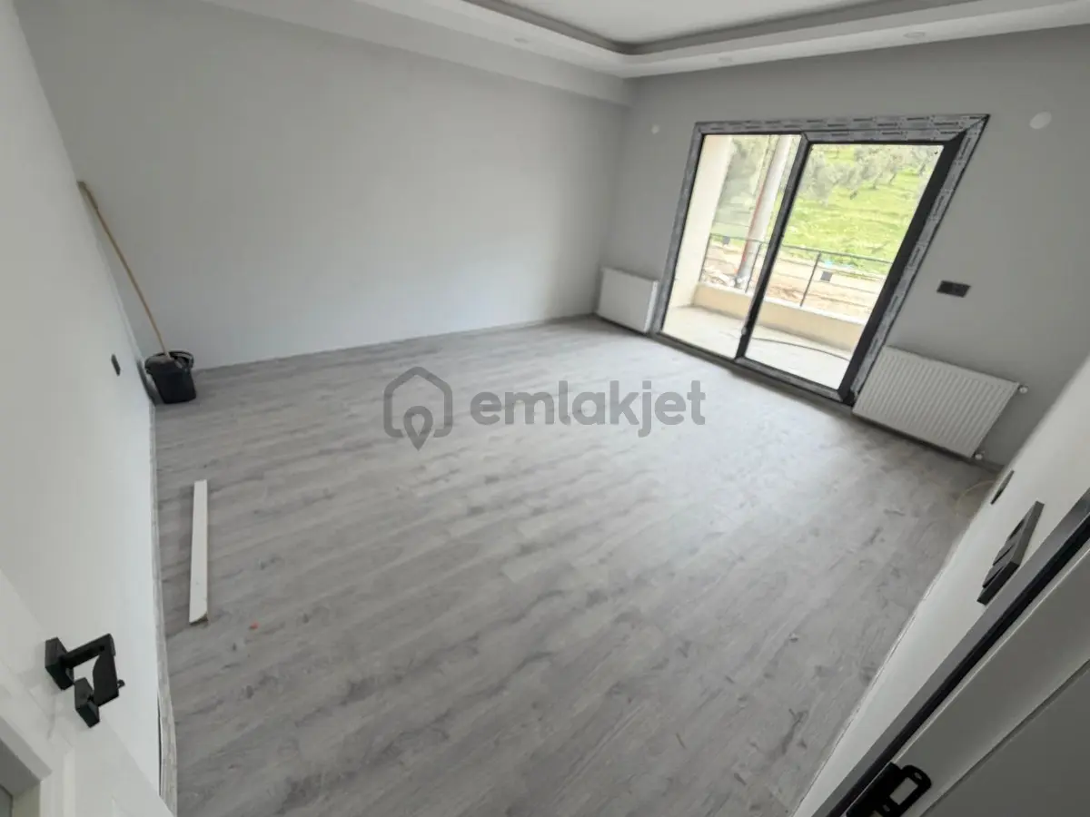 ▇tuzcumurat'ta Ayrı Mutfaklı Ön Cephe Muhteşem Geniş 2+1 Daire - 2