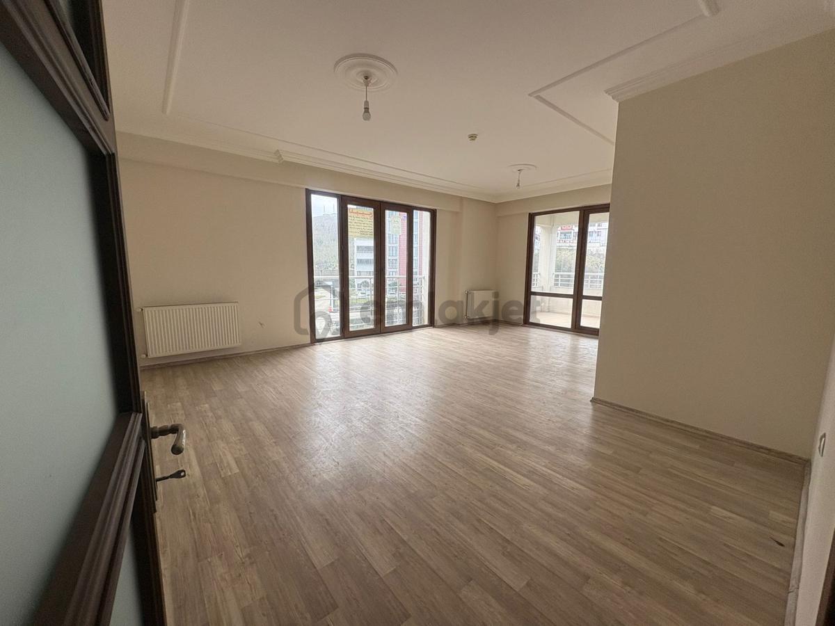 Trabzon Safir Sitesinde Satılık 4+1 Daire - 8