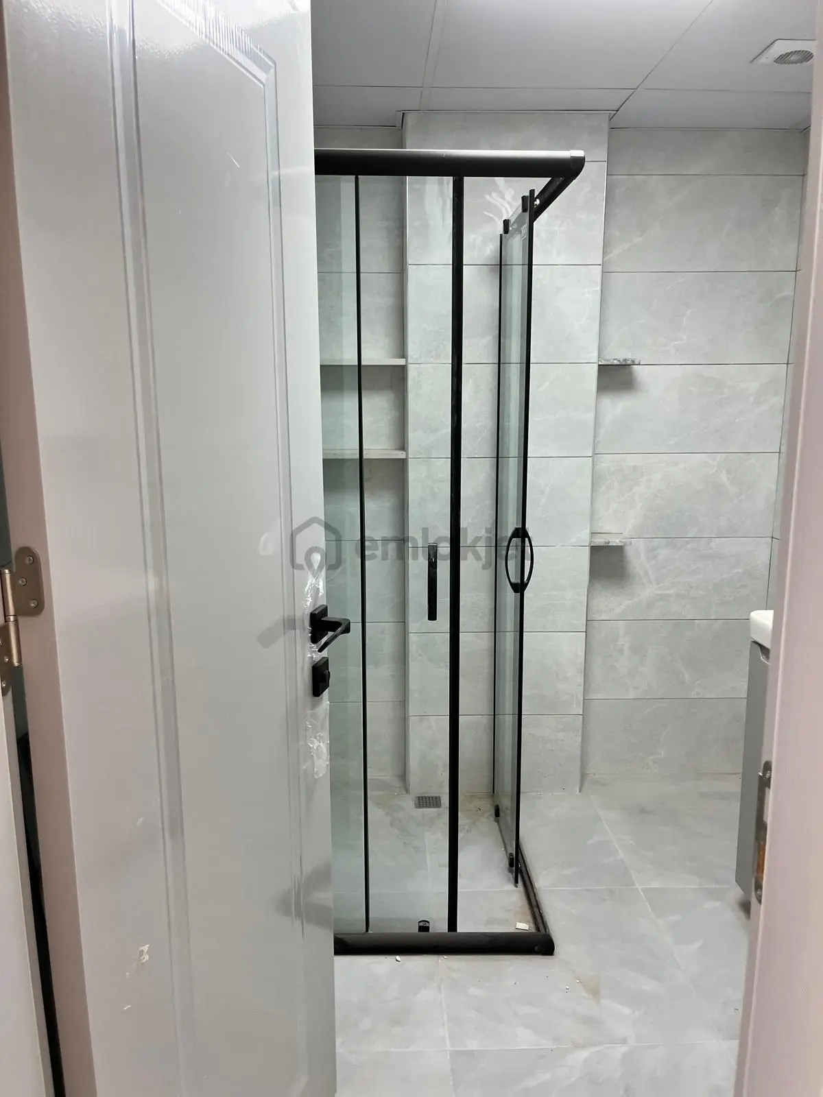 Acil Buca Uçanyola Yakın Arakat Sıfır Daire - 4
