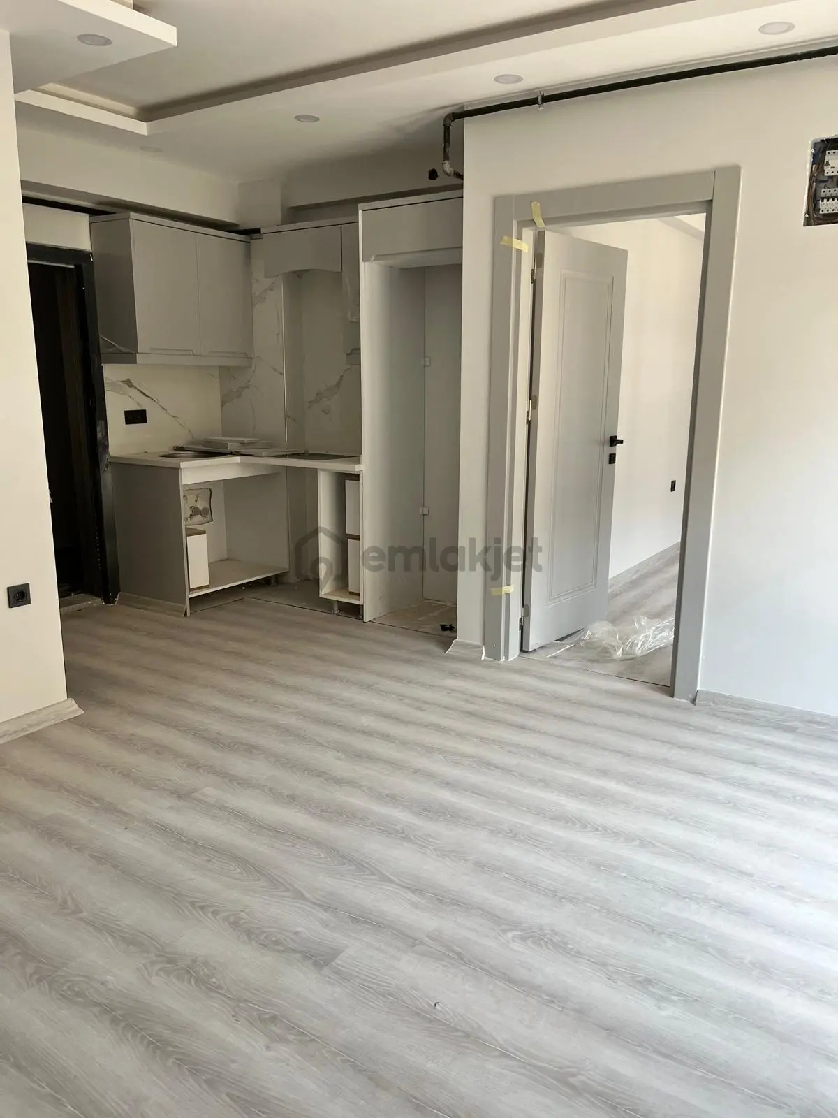 Acil Buca Uçanyola Yakın Arakat Sıfır Daire - 2