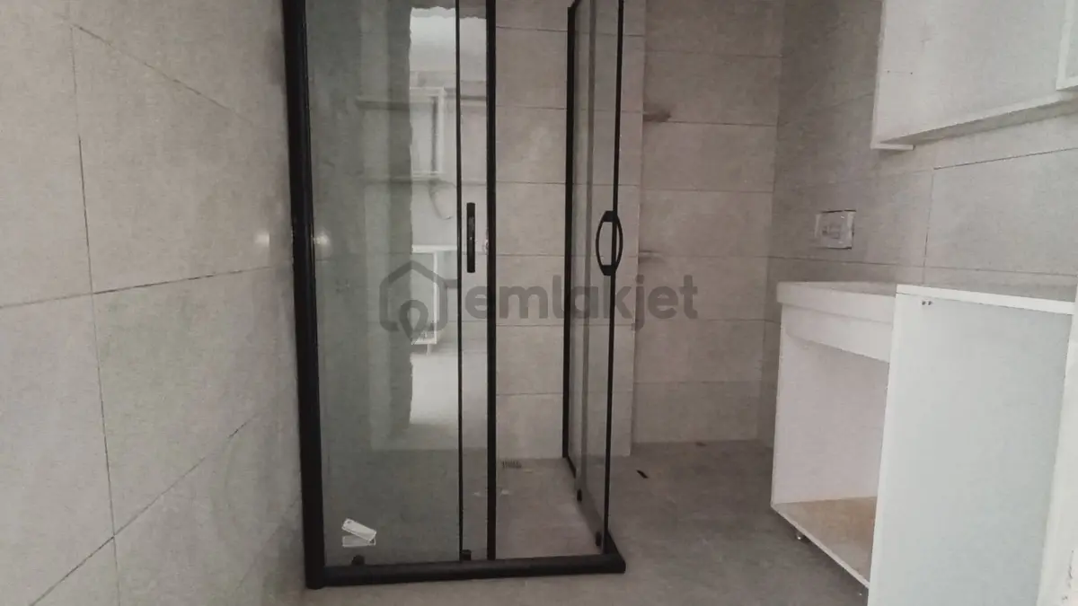 Acil Buca Uçanyola Yakın Arakat Sıfır Daire - 3