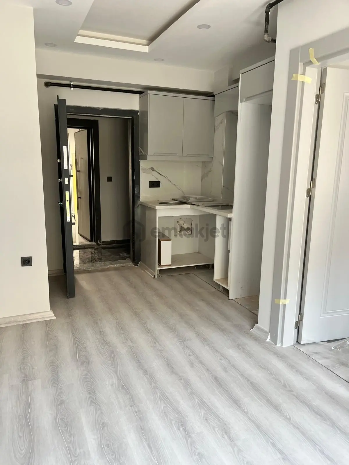 Acil Buca Uçanyola Yakın Arakat Sıfır Daire - 3