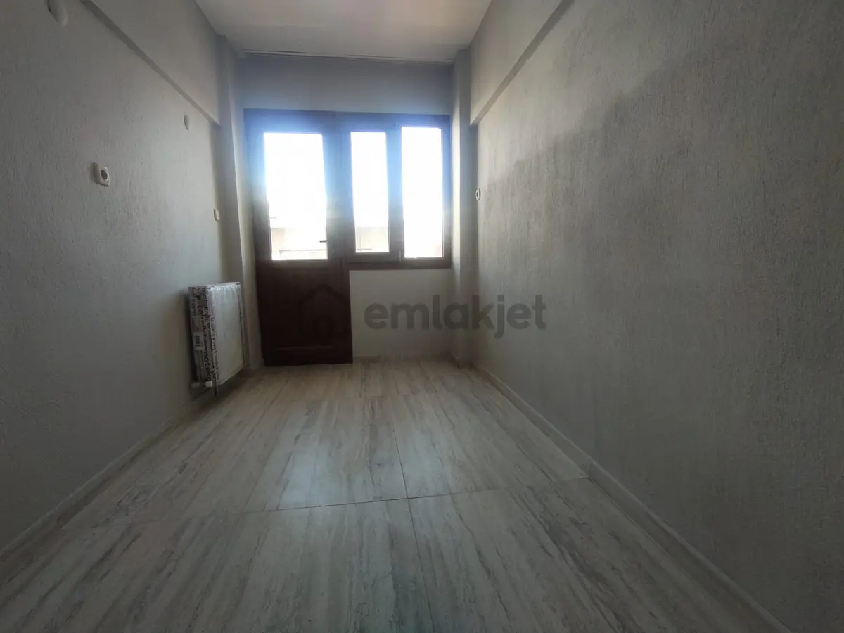 Buca Adatepe Mahallesinde Kiralık 2+1 Daire - 13