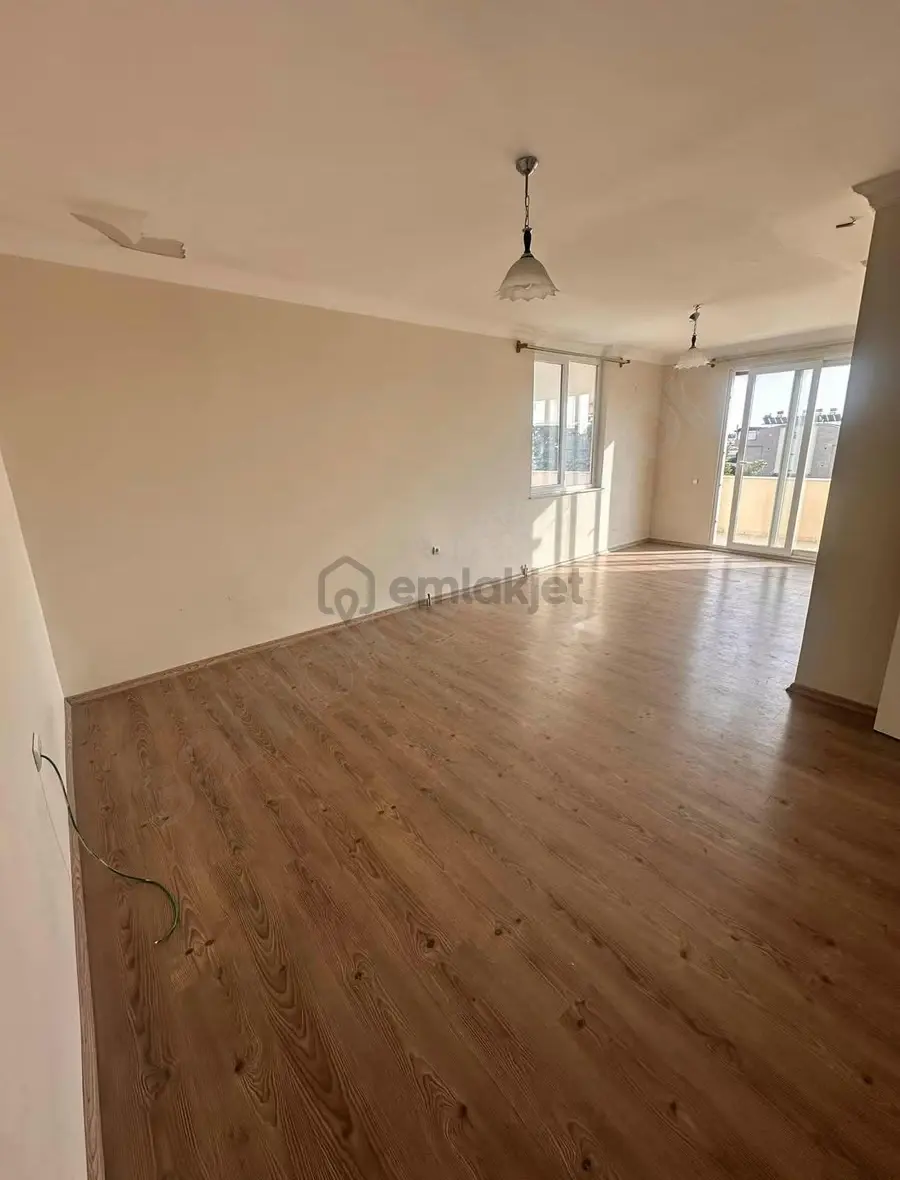 Kadriye'nin En Büyük Evi Satılıktır - 8