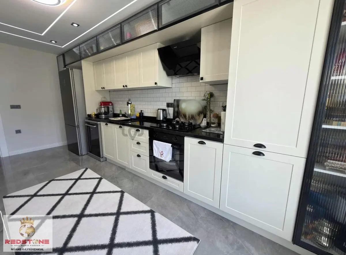 Site İçerisinde Müstakil Havuzlu Yeni Villa - 5