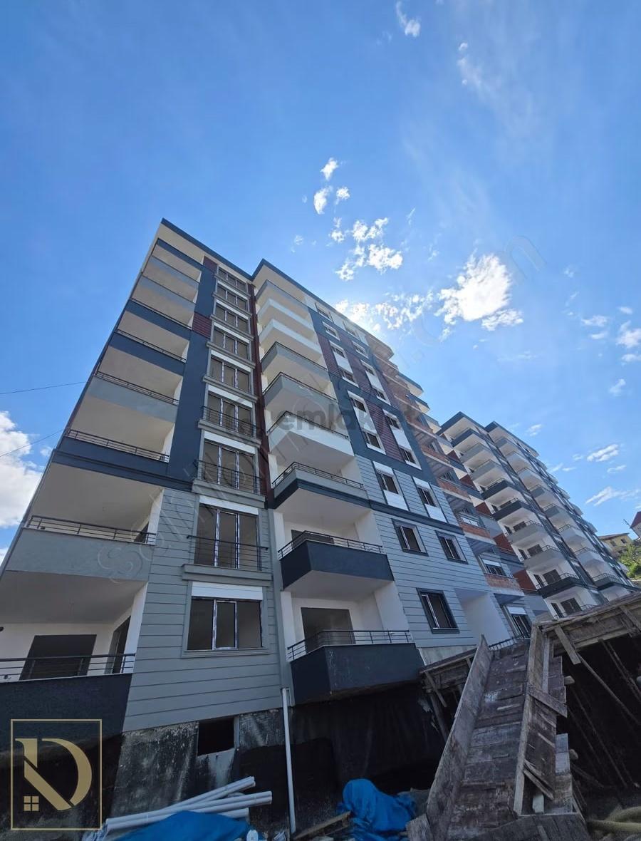 Detay'dan Yomra'da Satılık 1+1 Daire