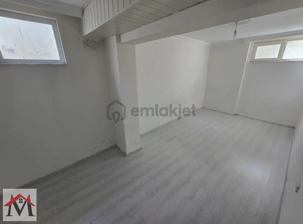 Kızıltoprak Mahallesinde 3+1 Ters Dublex Daire - 22
