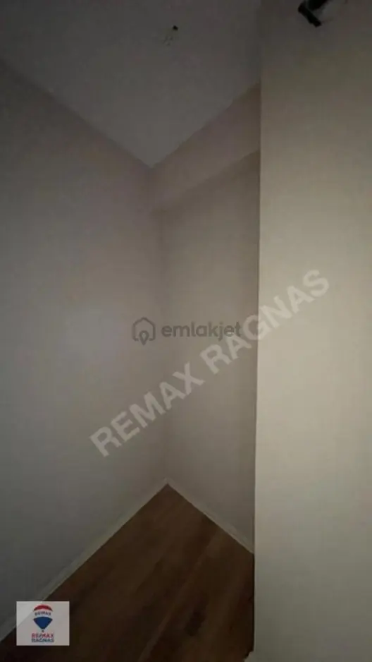 Pendik Captain Hill'de 2+2 Bahçe Dubleksi Kiralık Daire - 7