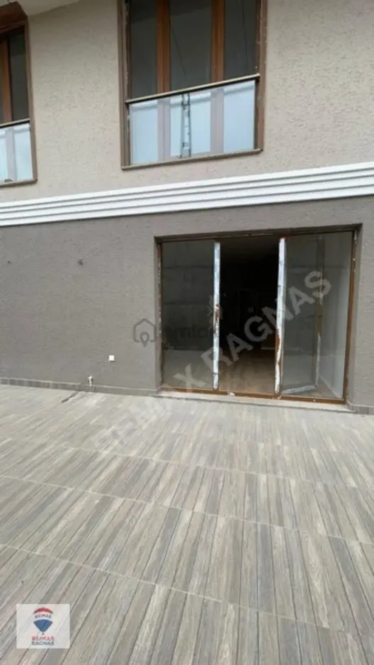 Pendik Captain Hill'de 2+2 Bahçe Dubleksi Kiralık Daire - 27