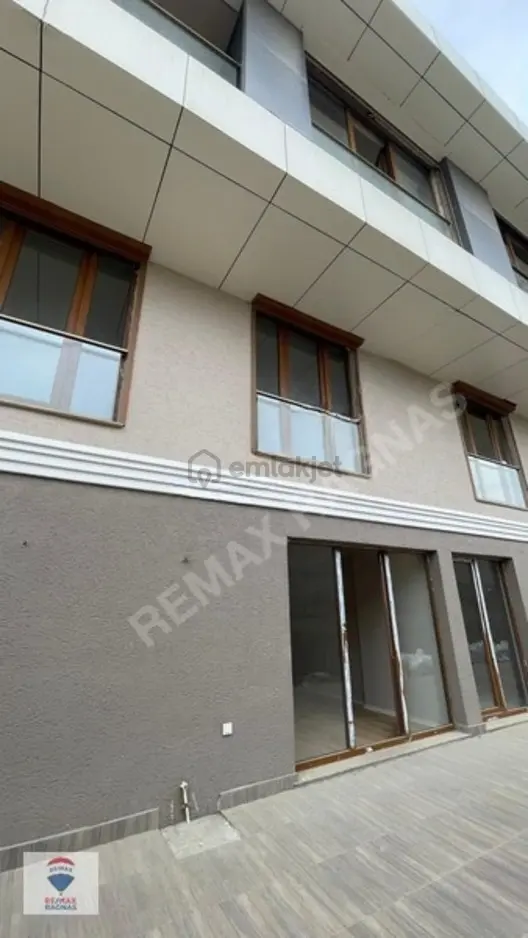 Pendik Captain Hill'de 2+2 Bahçe Dubleksi Kiralık Daire - 19
