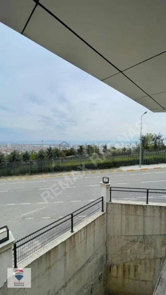 Pendik Captain Hill'de 2+2 Bahçe Dubleksi Kiralık Daire - 14