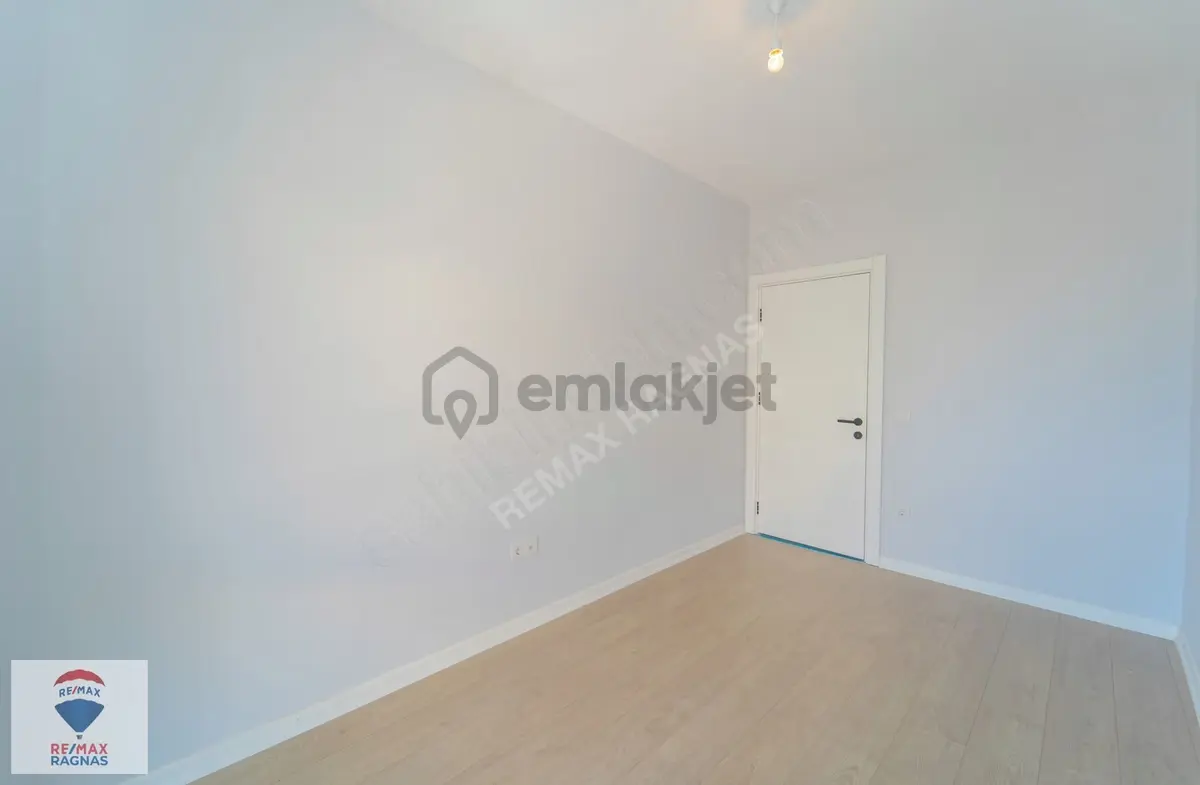 Çengelköy Prestij Evlerinde Teraslı 233m² 4,5+1 Kiralık Daire - 15