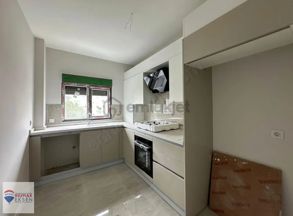 Erenköy Alpler Sokak 3+1 Sıfır Ebeveyn Banyolu Daire - 34