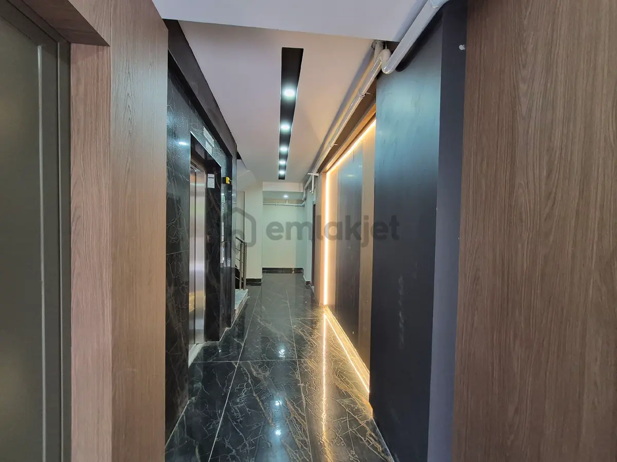 Sıfır Binada 1+1 Bahce Katı I - 9