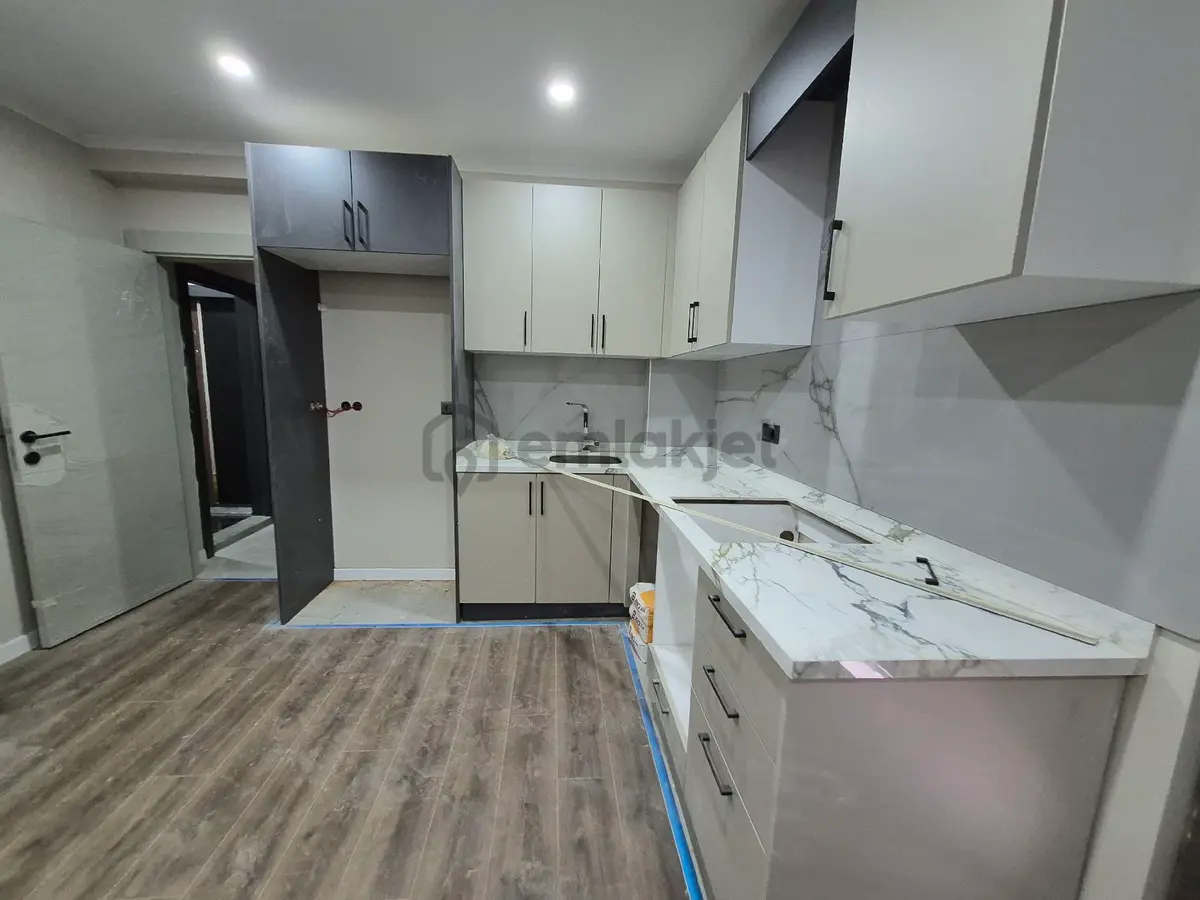 Sıfır Binada 1+1 Bahce Katı I - 12