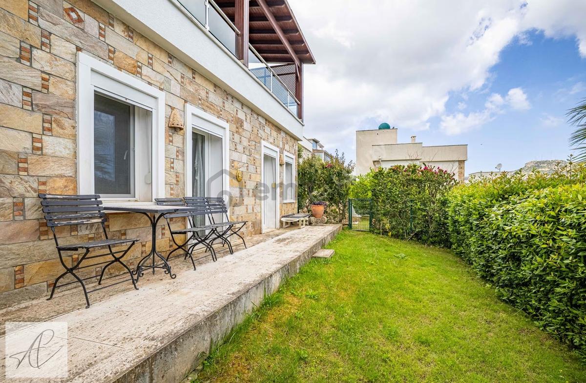 Gündoğan'da Denize Yürüme Mesafesinde Deniz Manzaralı Villa - 31
