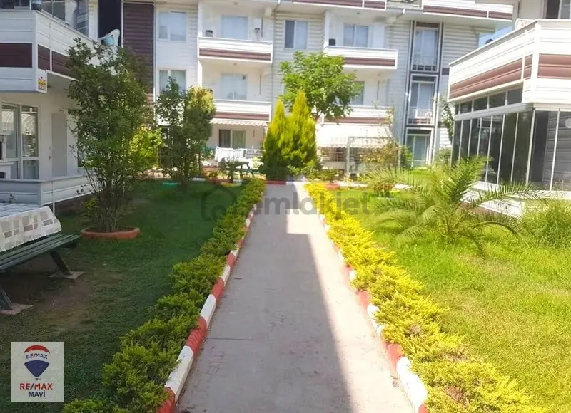 Karasu Gardenya Sitesinde Çift Balkon, Çift Havuz, Denize 250m - 3