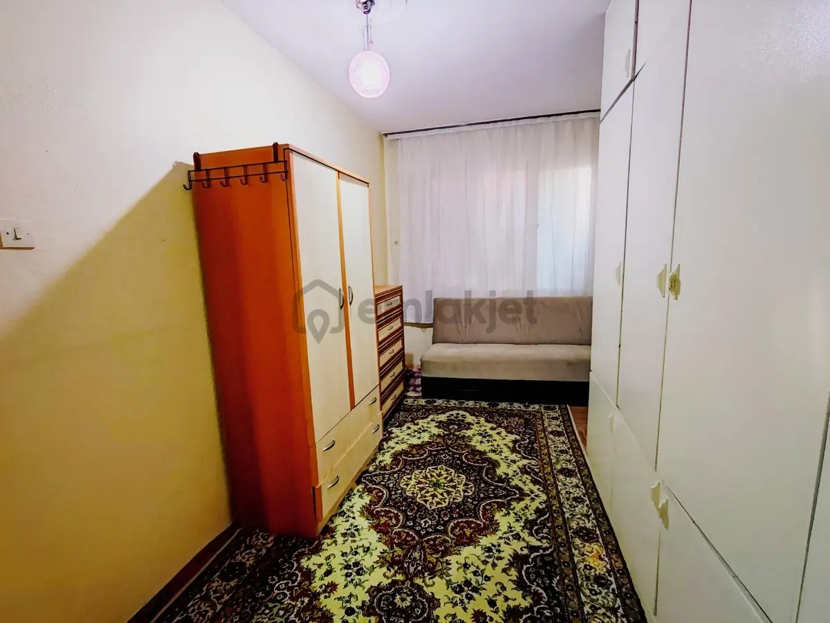 Bornova Osmangazide 2 Katlı Geniş Satılık Müstakil Ev - 19