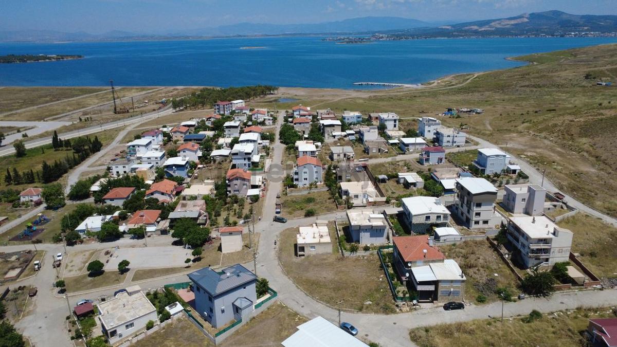 Çaltılıderede 429m2 Satılık 4 Kat İmarlı Arsa - 23