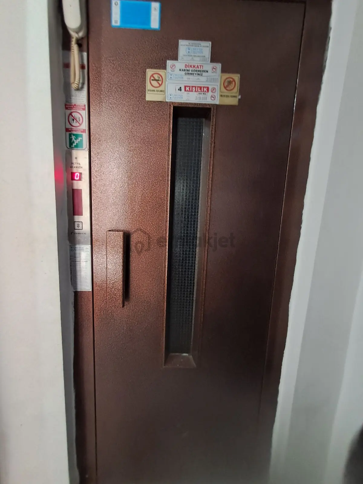 Sahibinden Satılık Metrobüse 5 Dakika Genç Binada 1+1 Daire - 6