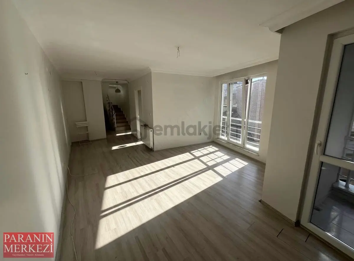 Yeni Binada Ayrı Mutfaklı Geniş 2+2 Dubleks Daire - 16