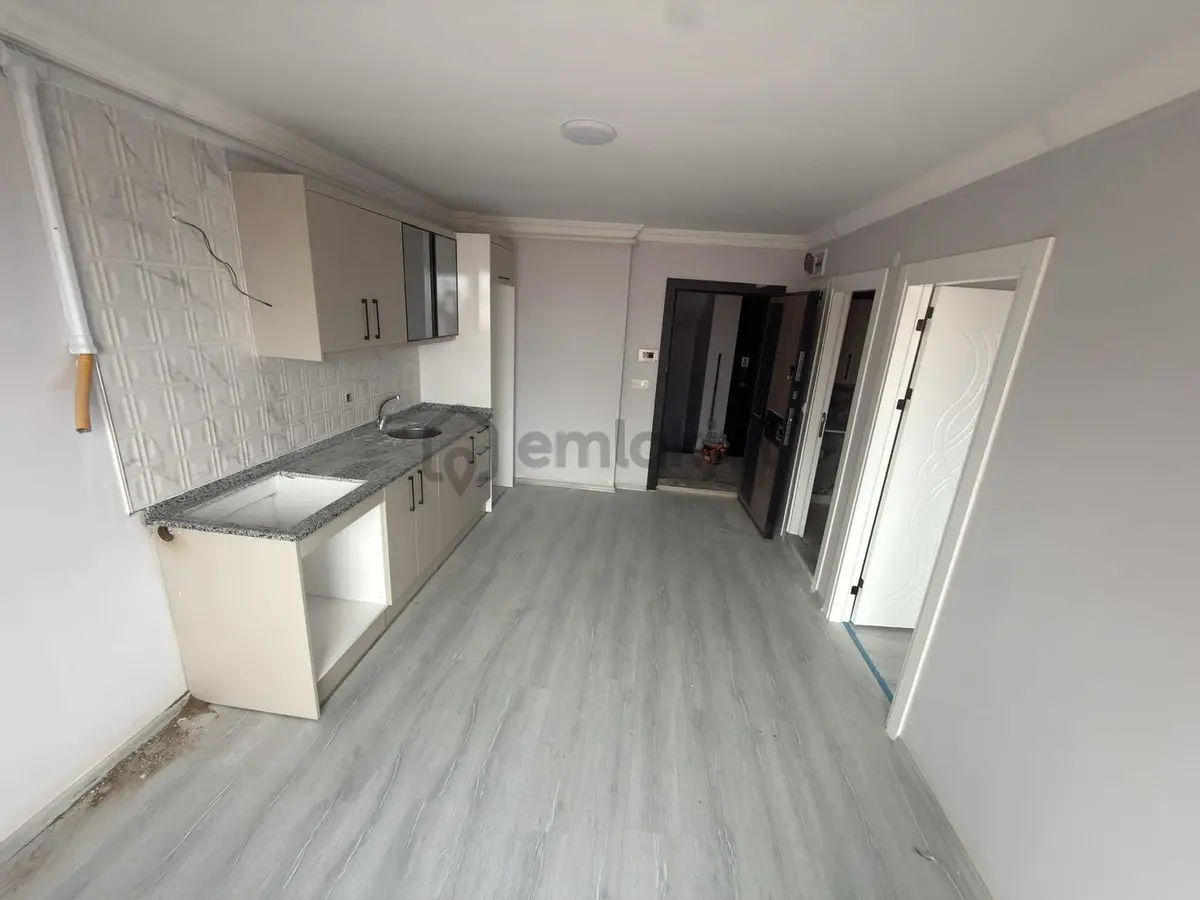 Nef'e Yürüme Mesafesinde Soma Caddesi Üzeri Satılık 1+1 Daire - 5