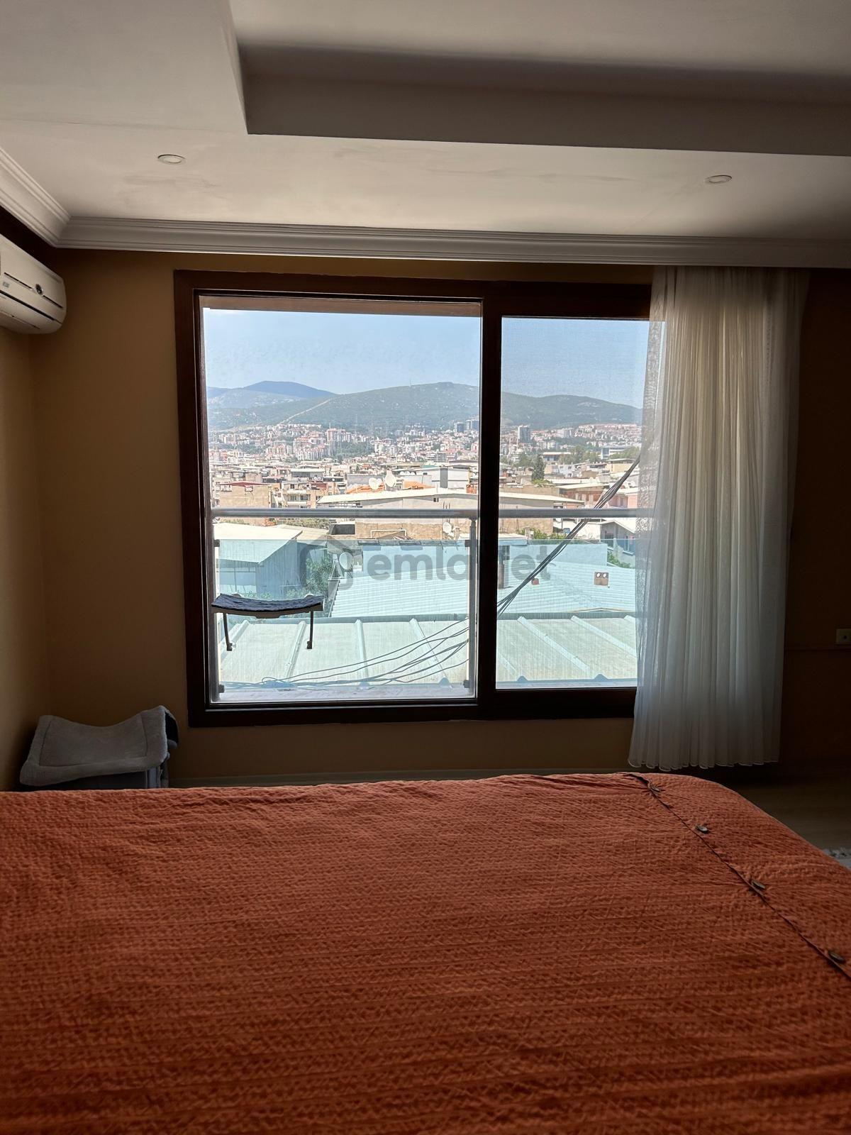 Bornova Doğanlar'da Kiralık 4+1 Doğalgazlı, Dubleks Daire - 13