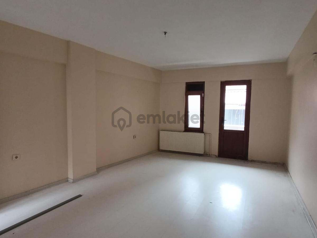 İzmit Merkezde Asansörlü 5+1 İşyeri - 32