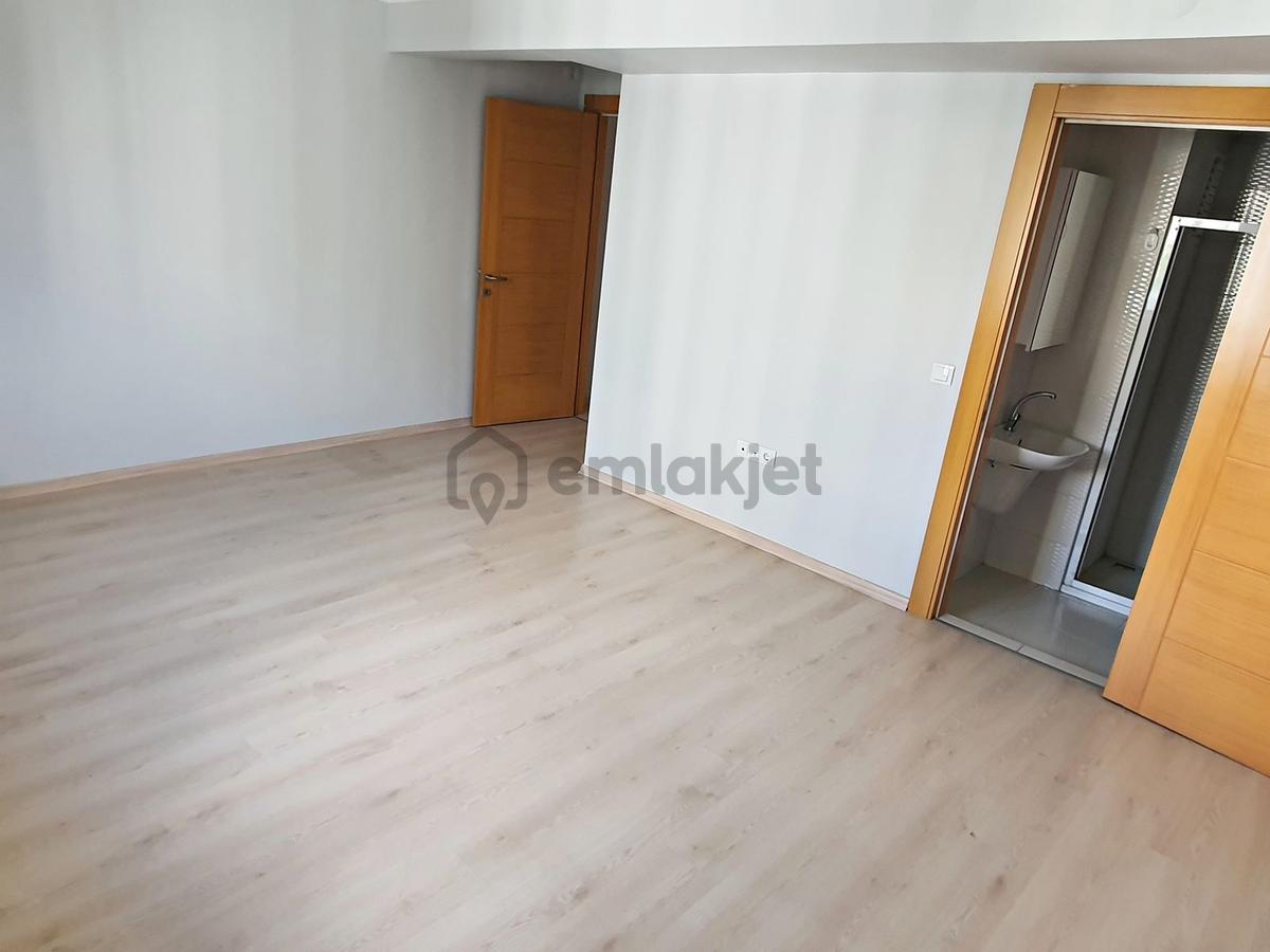 Yeşilevlerde 4+1 Manzaralı Satılık Daire - 11