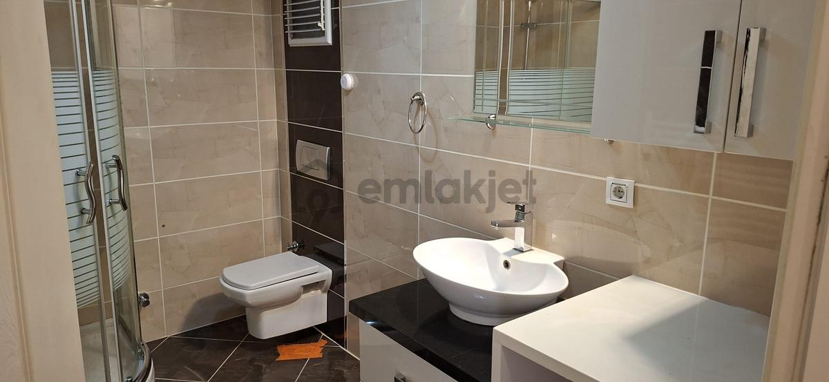 Postacılar Mahallesınde Bakımlı 3+1 Kıralık Daıre - 27