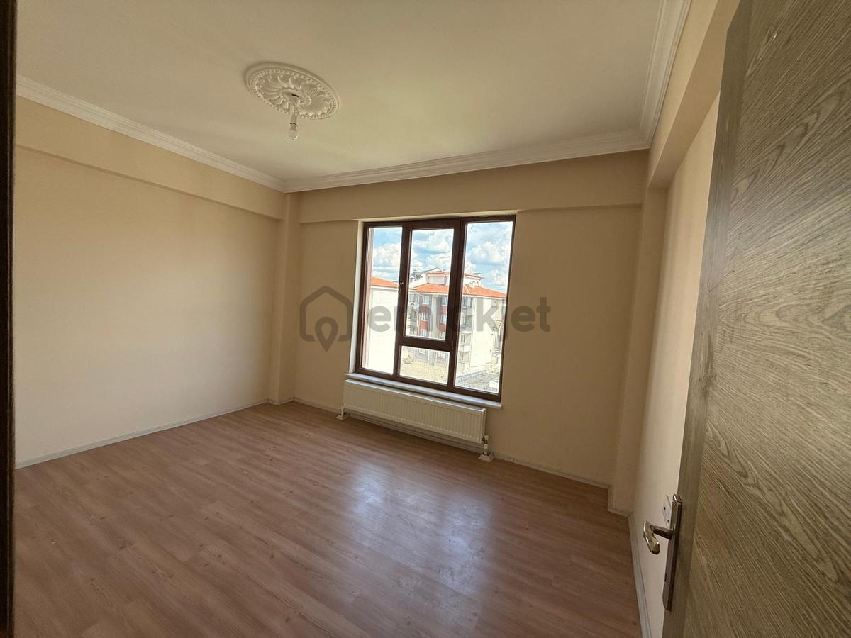 Blue Emlak'tan Kiralık 3+1 Daire - 14