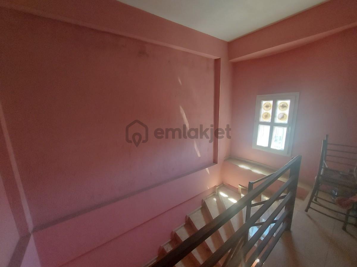 Çift Cepheli, Ebeveyn Banyolu 3+1 Satılık Daire - 27