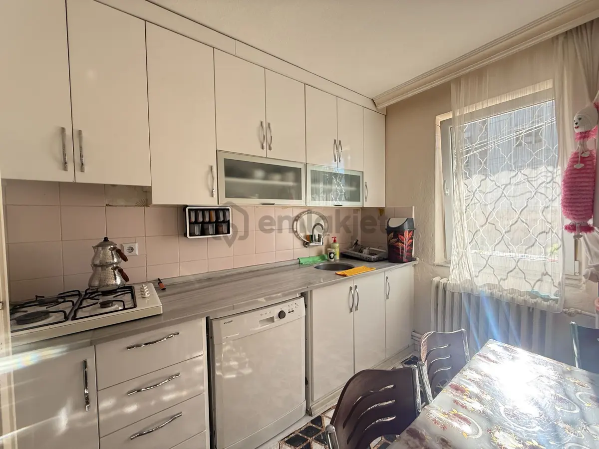 Mimar Sinanda Satılık 2+1 Düz Giriş Bakımlı Daire - 2