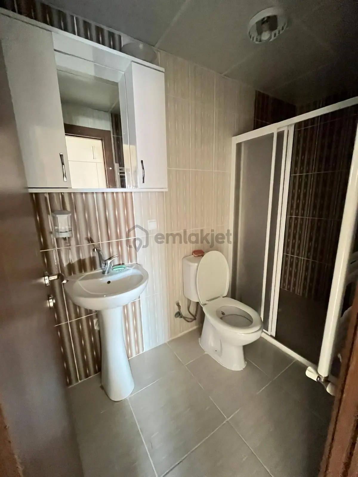 Elit Emlak'tan Kiralık 3+1 Daire - 11