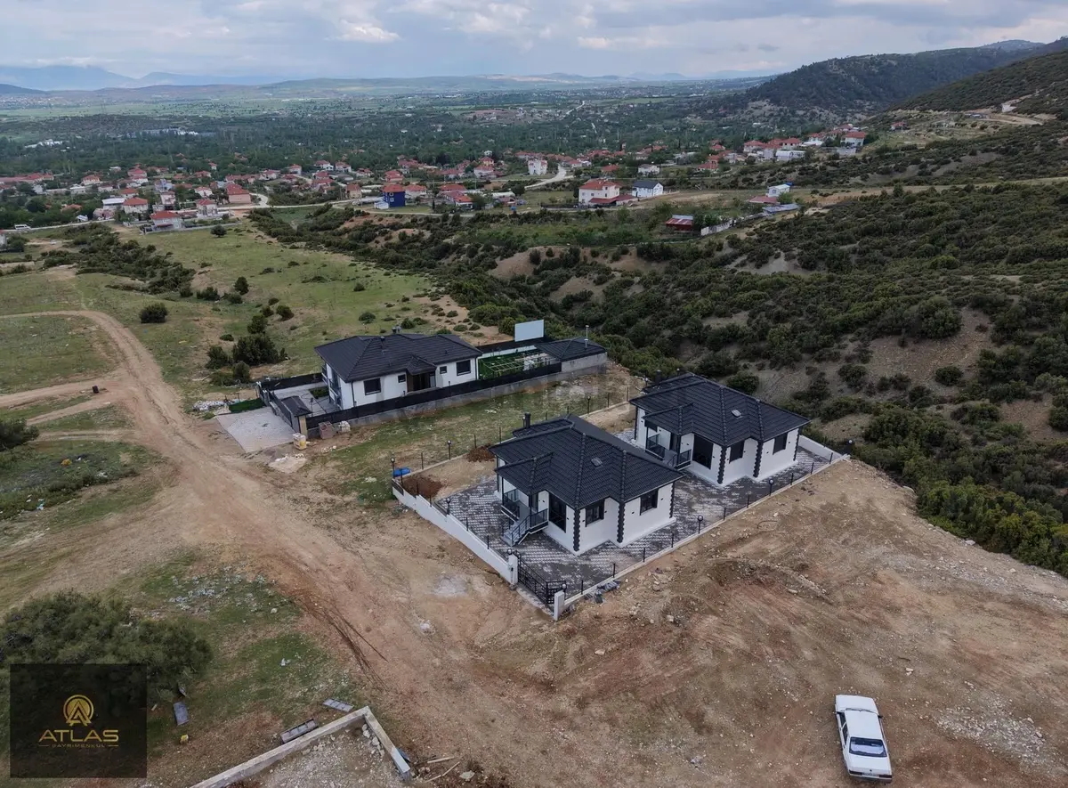 Korkuteli Yeşilyaylada Manzaralı Lüx Villa - 13