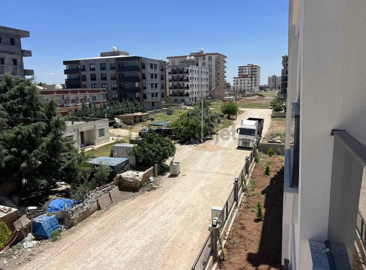 Gül Emlaktan Site'de Satılık 4+1 Lüks Daire - 15