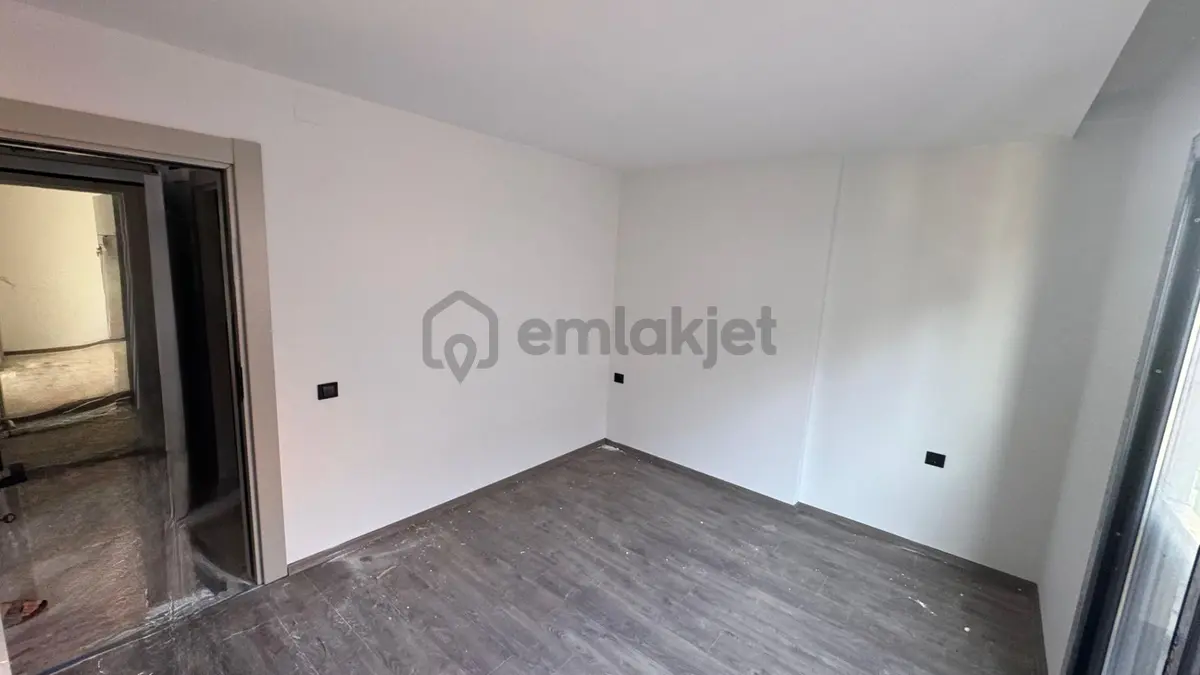 Erdemli Merkezde Satılık 1+1 Daire - 7