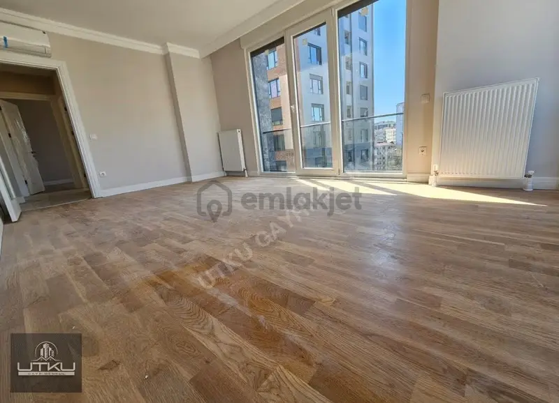 Suadiye'de Bağdat'a Yakın Lüks Binada Sıfır 2+1 Daire!!!