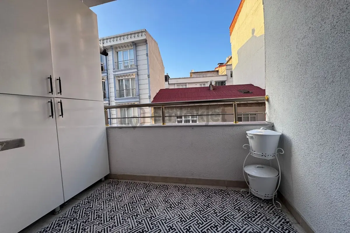 Metrobüse Yakın Masrafsız 2+1 Balkonlu Arakat Daire - 14