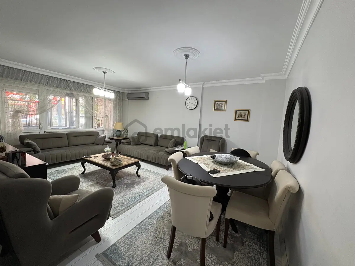 Maltepe Altayçeşme'de Site İçerisin'de Oldukça Kullanışlı 3+1